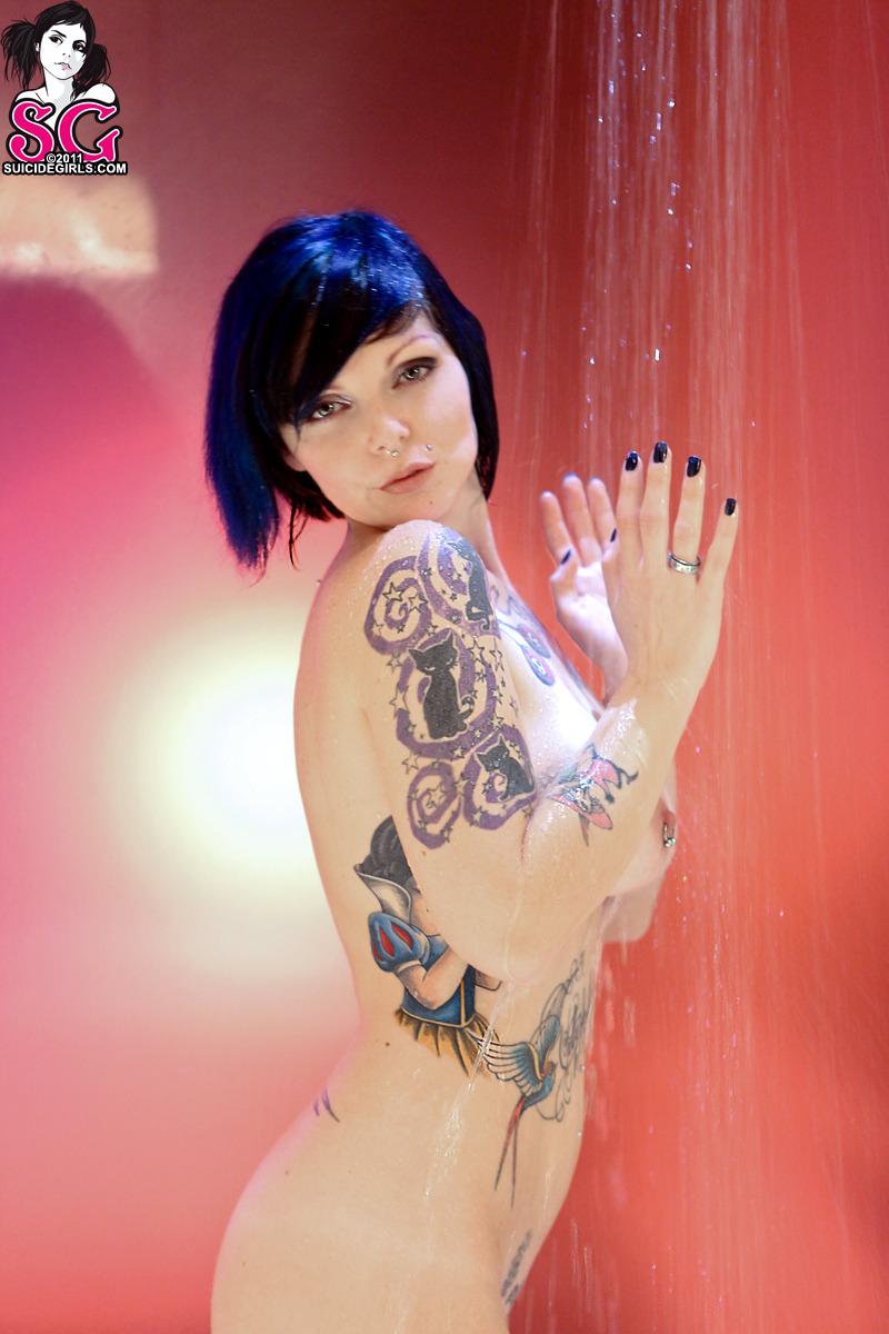 rappagnau:  Riae Suicide - Secret Pleasure