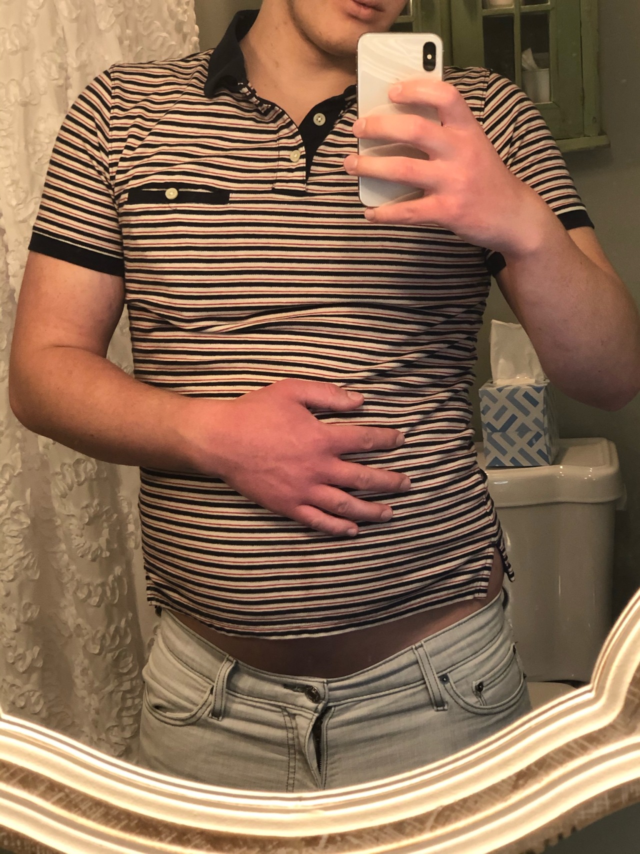cubnamedhank:I recall reading somewhere once that horizontal stripes can make you