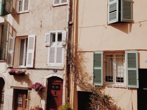 monet-be-cray:  Southern France vibes 