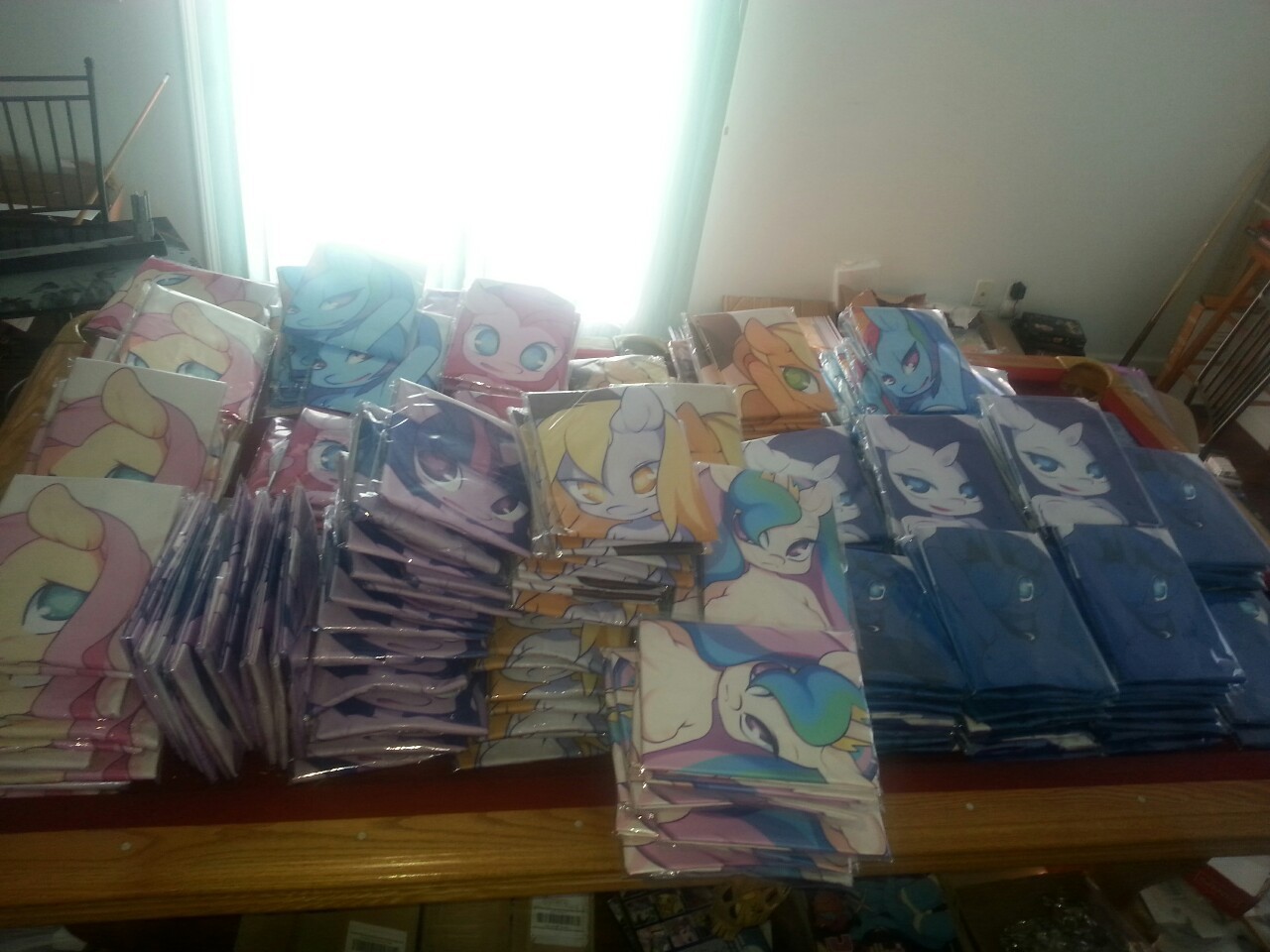 DAKIS ARE STARTING TO BE SHIPPED OUT. DIGITAL EDITION WILL BE SENT OUT ON THE 22ND.