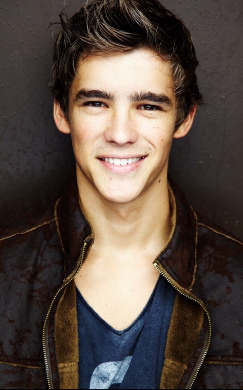 theendoftheblock:  Brenton Thwaites 