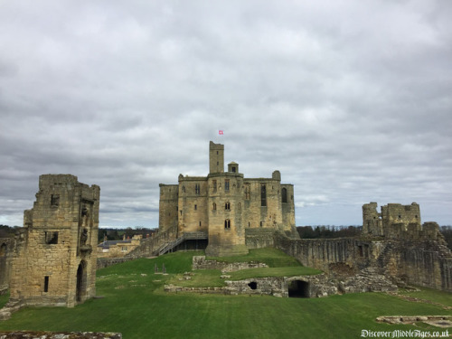 Discover Warkworth Castle, a magnificent northern medieval fortress, that crowns a hilltop south of 