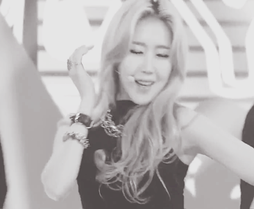 mykpopblacknwhite - Ihasdinowoo