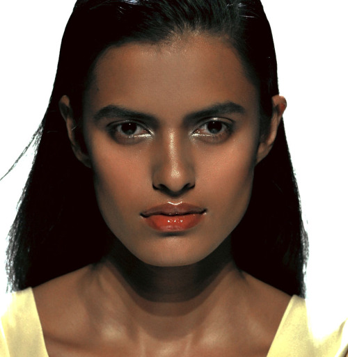 lakshmi @ blumarine ss09
