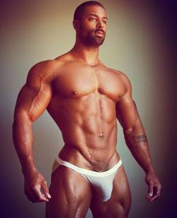 the-swole-strip:  http://the-swole-strip.tumblr.com/   Handsome, muscular well packaged and pubes are just right - WOOF