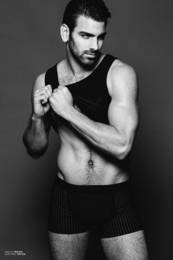 amazingmalenudity:  Nyle DiMarco 