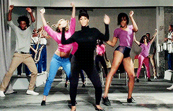  Beyoncé + The stripper kick Her favorite dance move                       