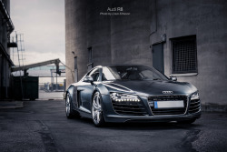 automotivated:  Audi R8 (by Linus Eriksson) 