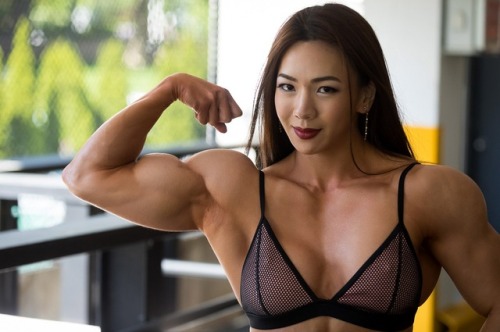 girlswithbiceps:Girl Biceps Rock!