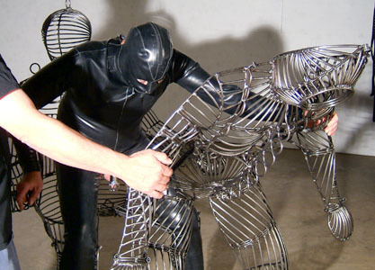 https://lovetapebondage.tumblr.com/post/103092073876