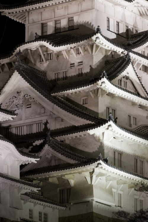 thekimonogallery:Himeji Castle, Japan.  Image via Kumi Ito on Pinterest 