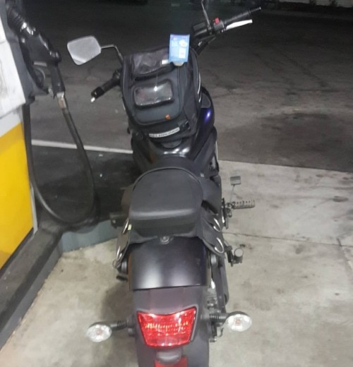 I had a Valentine&rsquo;s Day date to grad school classes on my motorcycle. #kawasaki #vulcans #