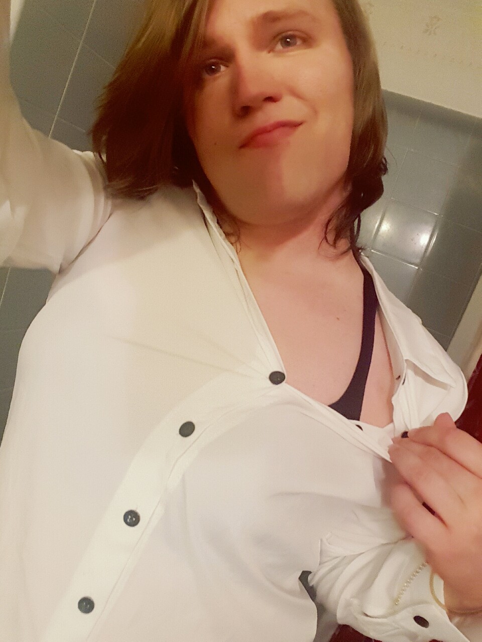 ta6769:  And I was feeling a bit frisky… XD It is much more fun to dress primly