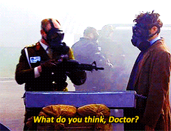 oswalled:  doctor who parallels» 01x10 vs. 04x05 