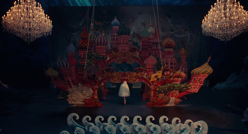 The Nutcracker and the Four Realms, 2018, Lasse Hallström,  Joe Johnston