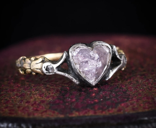 allaboutrings: 15k Gold and Silver Diamond Heart Ring