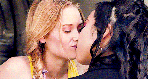 ginnysgardners:“no, you’re not the light of the world, but you shine on me.”