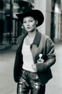 jinxproof:Kate Moss (unpublished)ph. Drew Jarrett 