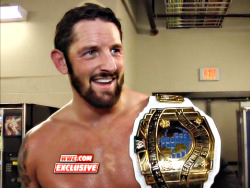 wwe-4ever:  This smile is killing me!