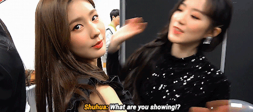 Miyeon And Shuhua Trying To Be Sexy