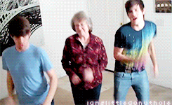 jokes-peralta:  Highly Underrated Smosh Videos (1/?) → Line Dancing For Charity!
