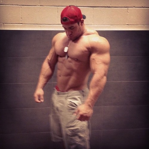 muscle-nerd:  Antoine Vaillant