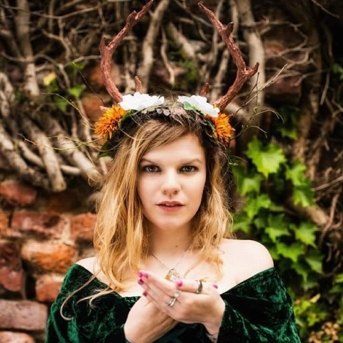 Spirit Forest #forest #tree #deer #flower #green #brown #cosplay #browneyes #blonde #spirit #ninfee 