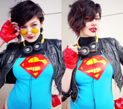 hotchicksinsupermanshirts:  we dont usually include cosplay but this 90s superboy crossplay is gorgeous stuff