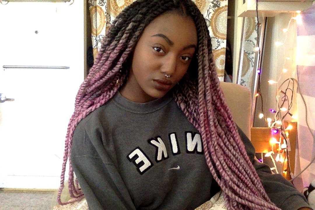 ladizpute:  i went to visit my mom this weekend and i stole this cool old nike jacket