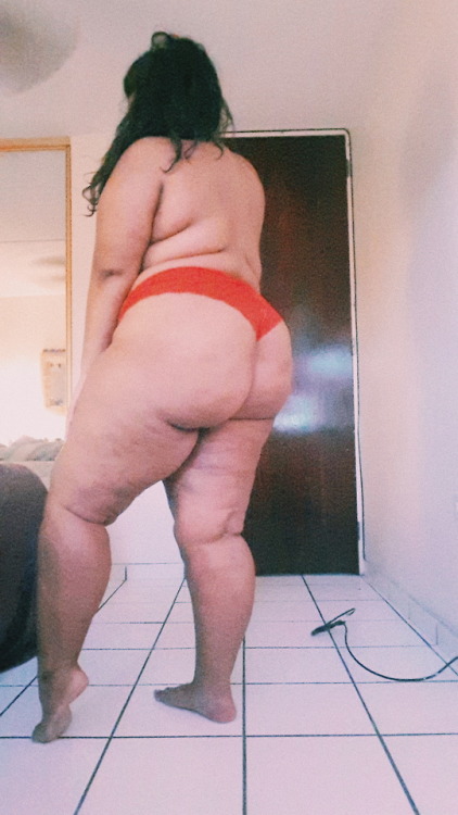 objection-idfc: cellulite, back rolls, oddly shaped ass, belly, fat arms…  Ain’t it bea