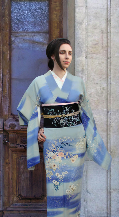 blue kimono