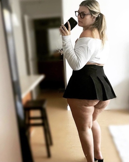 curvycurlycuties-deactivated202: