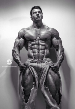 drwannabe:Tony Giles