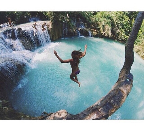 not-in-sane:  Girl on We Heart Ithttp://weheartit.com/entry/113083103/via/fras4 