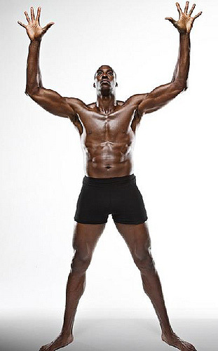 diorminaj:  nakedblackmalestarz:  NBA Baller Dwight Howard Naked   nice 