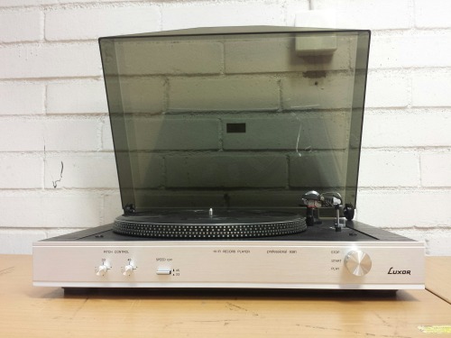 Luxor Professional 9381 Hi-Fi Stereo Record Player, 1979. Built by Luxman.