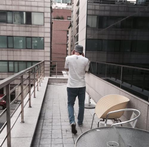 150828 Rap Monster’s Tweet뒷 #김데일리 pic.twitter.com/me8xk0mWR4Back #KimDailyTrans cr; Ivy @ bts-trans©