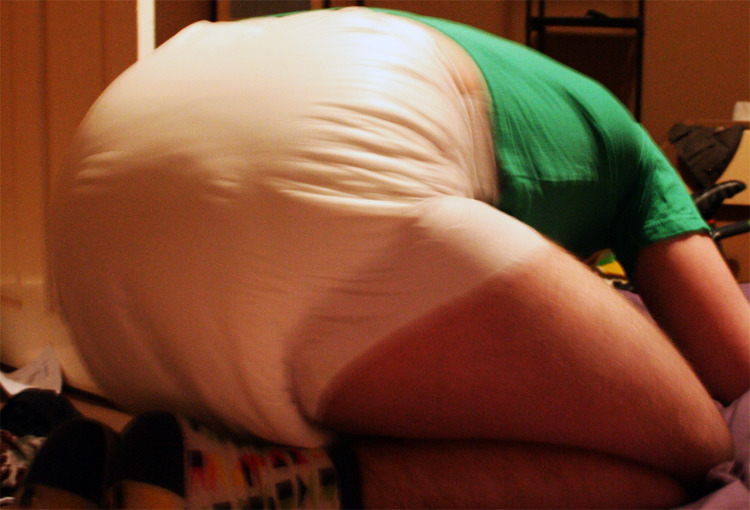 littletriforce:  Mattie is wet :o 