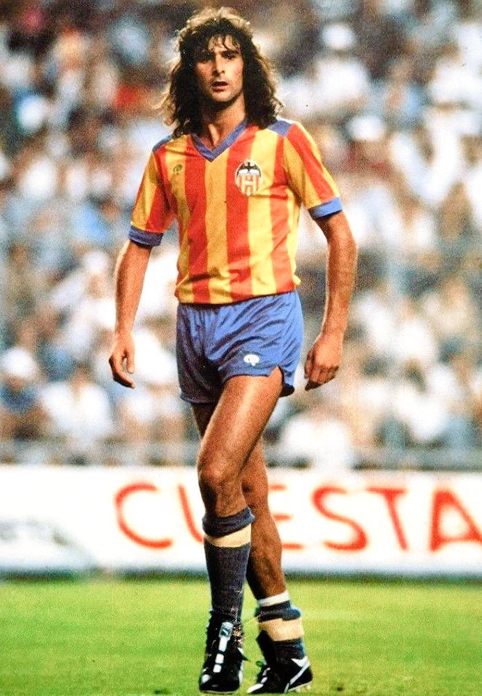 Football from the Seventies - a very Young Mario Kempes, Rosario