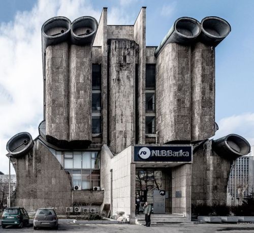 The former Tuzla Bank, (Now NLB)Tuzla, BiH,Built in 1977,Architect V. Stojanović © B.A.C.U. @_BA_CU 