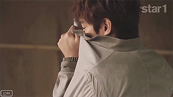 igifwhatiwant:  The final series of gifs for LEE MIN HO&rsquo;s @ Star1 shoot.
