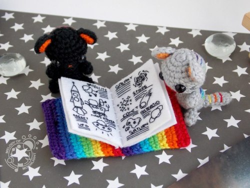 ann-the-amigurumer - Curious kittens and “The Book About...