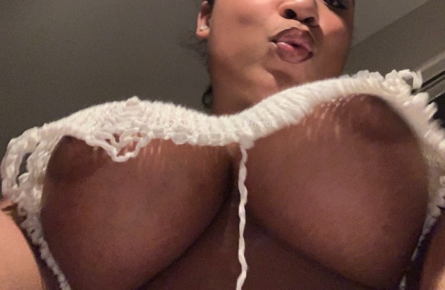 freakytyfromthachi:Tittys Tuesday 👅