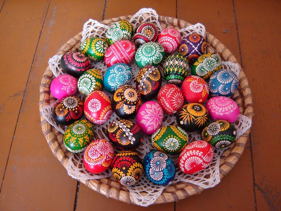 Traditional pisanki (decorated Easter eggs) created by the folk artist Genowefa Skardzińska [source].
Word pisanki is derived from the verb pisać (”to write” or in old Polish: “to paint”) as a reference to old tradition of leaving messages or wishes...