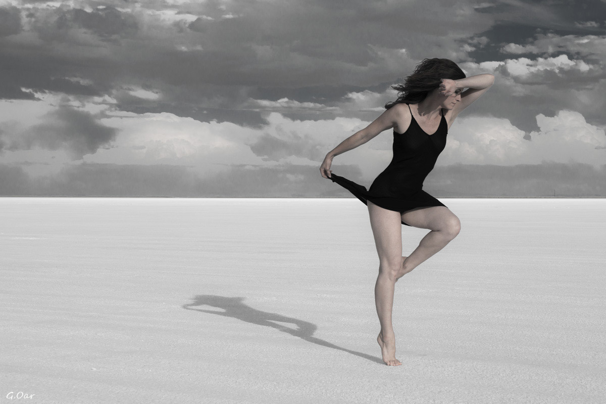 utadventure:  g-oar:  Candace Nirvana at the Bonneville Salt Flats - Sept. 2015 