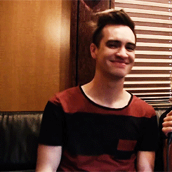 skeletnclique:  1/∞ gifsets of brendon being a dork perfect 