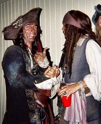 loryjdeppgirl:  Flash back Friday with Johnny Depp as Captain Jack Sparrow &amp;