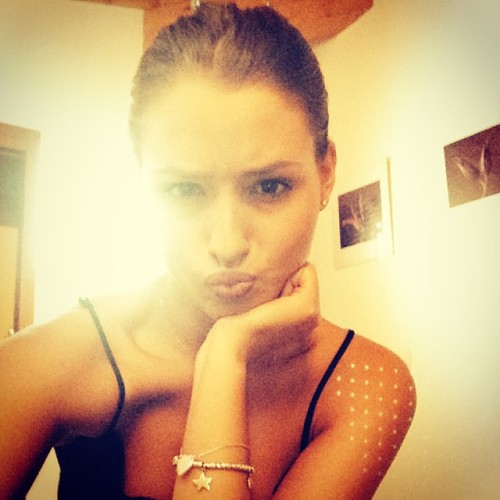 topinstagirls:  @danilescudiana on topinstagirls.tumblr.com - source [MORE]