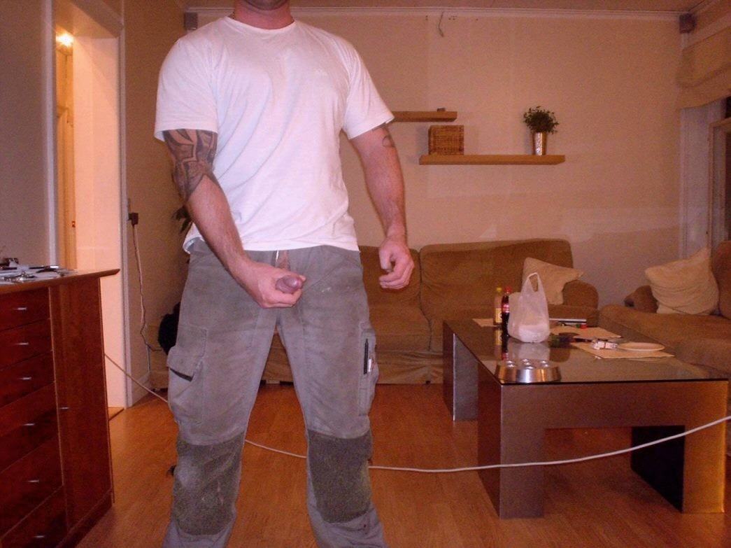 str8bloke:  Naked tattoo