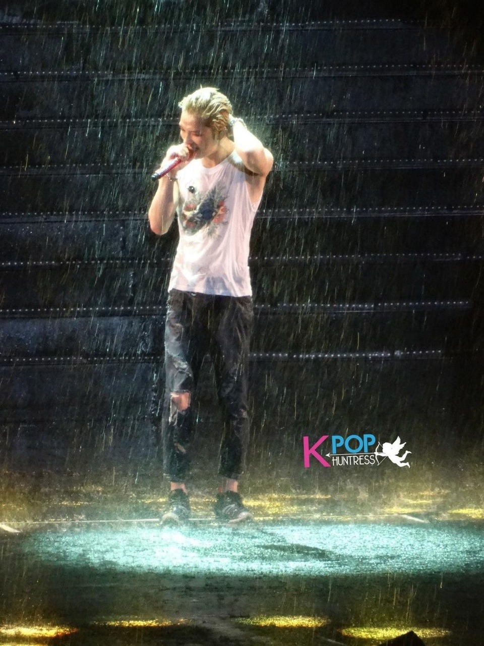 ilovekimjaejoong:  30/8/2014 in vietnam (4) 